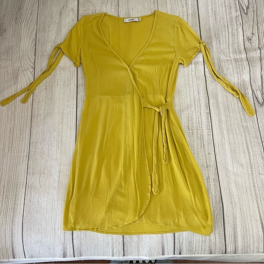 JUST FAB Women’s Yellow Wrap Dress Size Medium